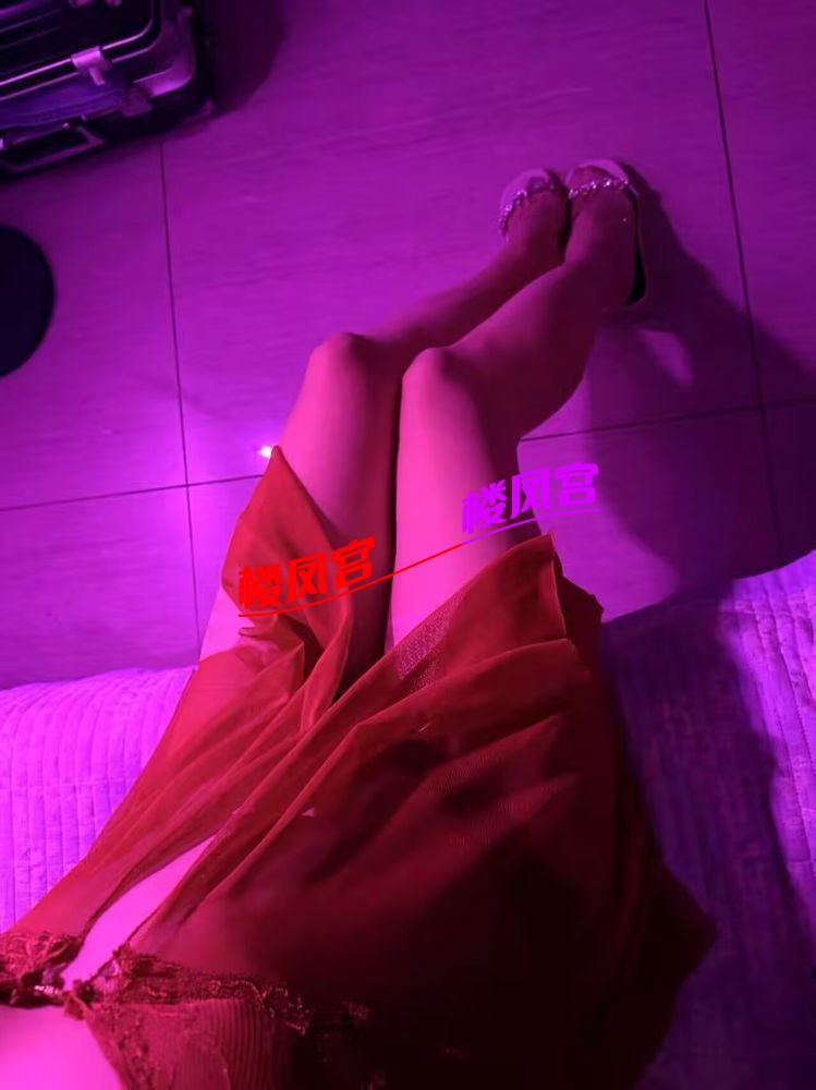 E41FA6C7D1D7A33721F60FCB823280E7.jpg